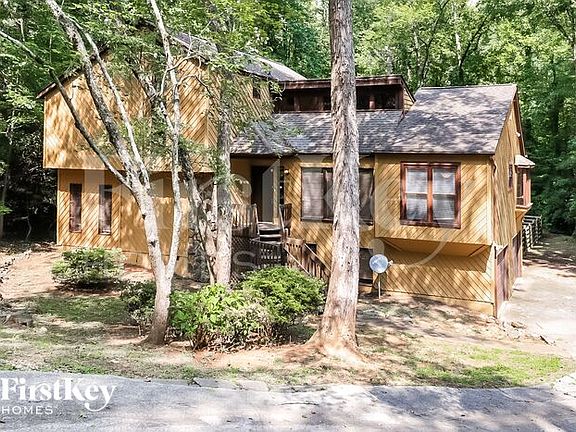 2nd image of 2870 Creek Park Dr