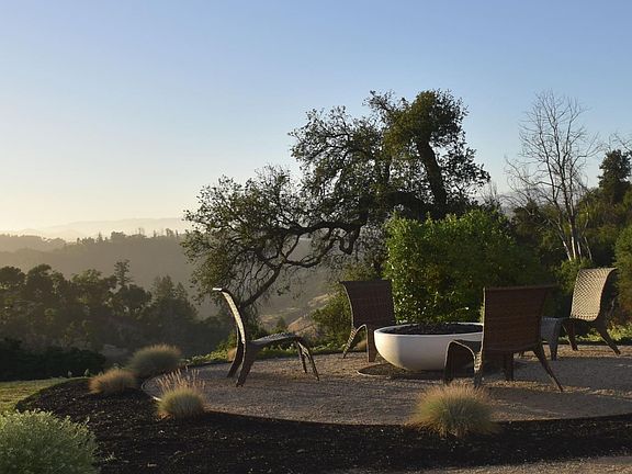 3rd image of 3921 Flintridge Drive