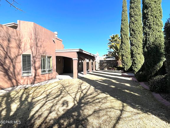 5th image of 1472 Pioneer Rdg