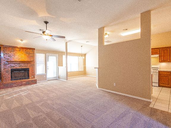 3rd image of 916 SE 38th St