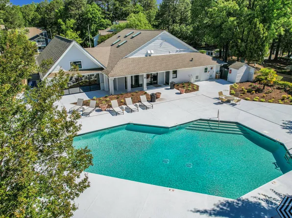 The Bailey Apartments