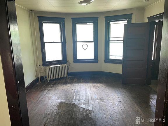 4th image of 7 Freeman St