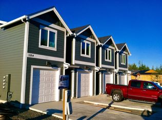 1524 SE Honeysuckle Loop UNIT A, Warrenton, OR 97146