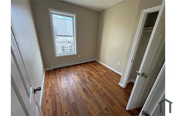 Building Photo - 1134 Fteley Ave #2R