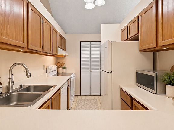 5th image of 11550 SE 175th Street