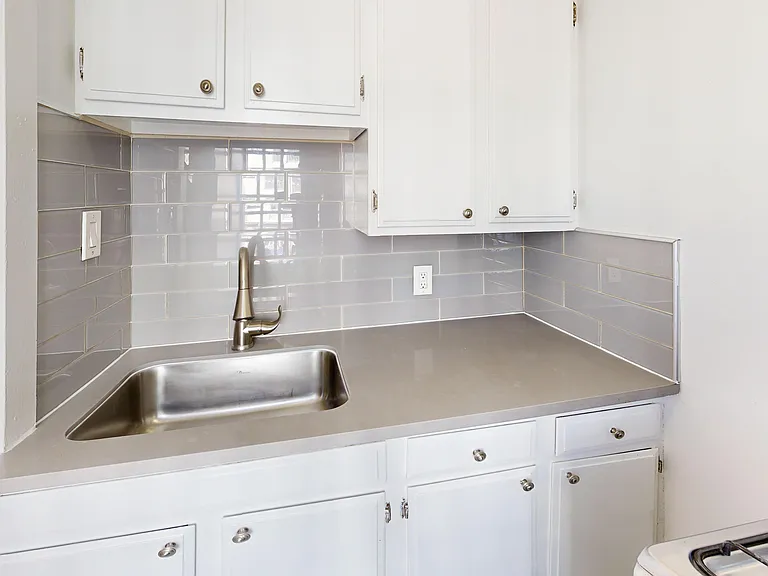 709 Geary Street — Photo 17