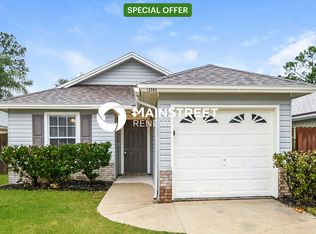 12595 Ashmore Green Dr N, Jacksonville, FL 32246