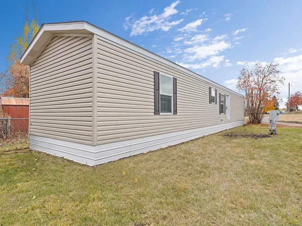 809 9th St W Trailer 14, Columbia Falls, MT 59912