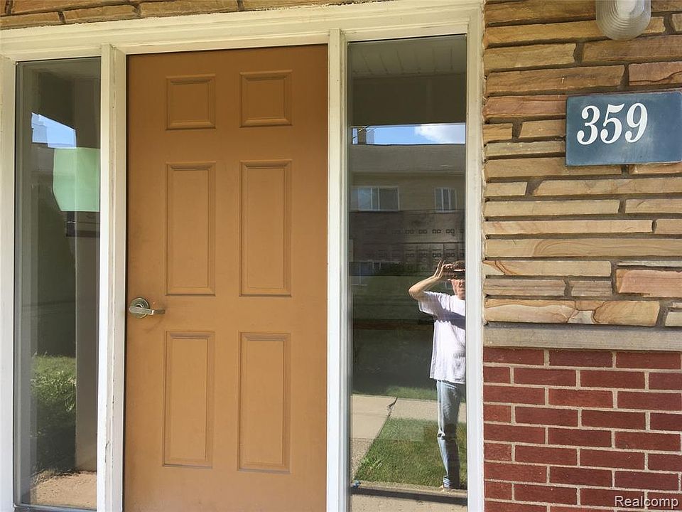 1st image of 359 N Eton St #D