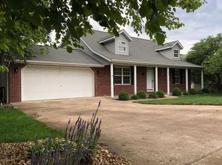 910 Nelson Dr, Jefferson City, MO 65101