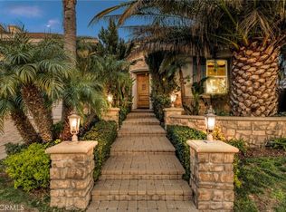 12800 Via Donatello, Northridge, CA 91326