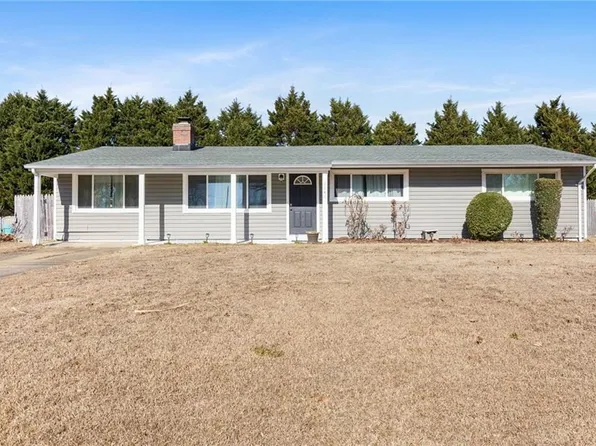 2140 Harbor Ln, Virginia Beach, VA 23454