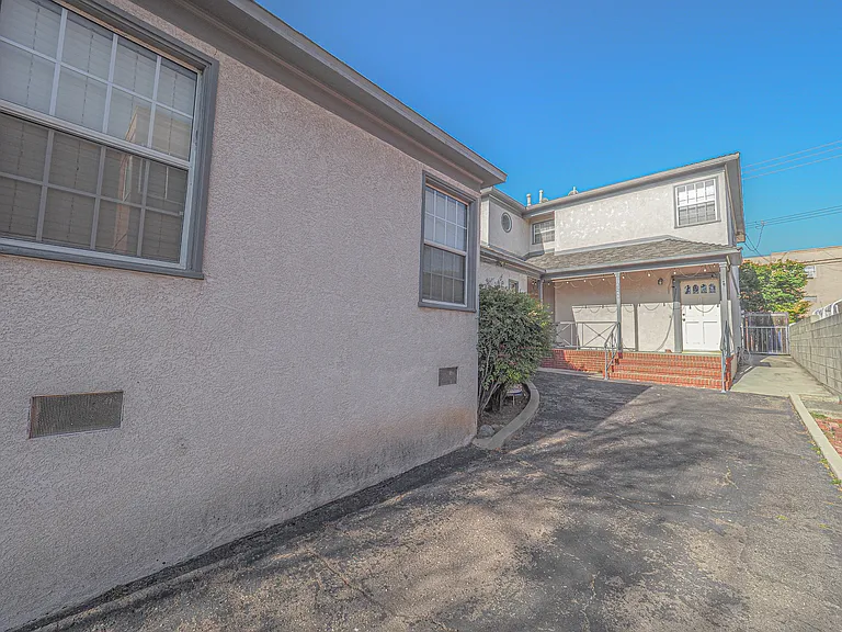 6248 Friends Ave — Photo 114