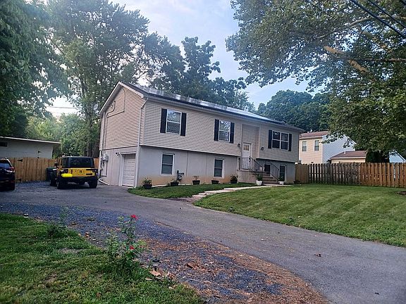 4th image of 435 Saint James Ave