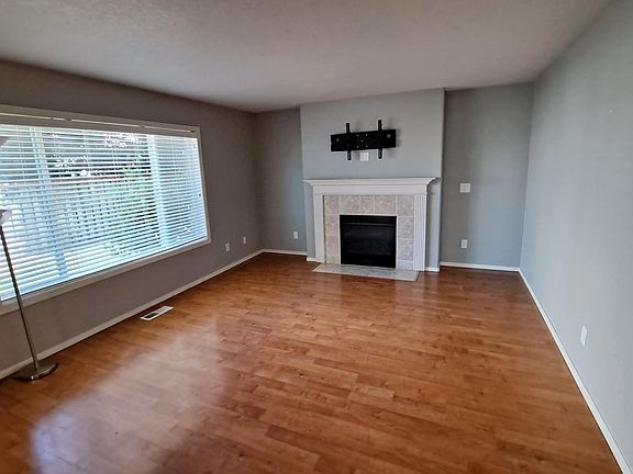 3rd image of 41843 NW Irvington Ct