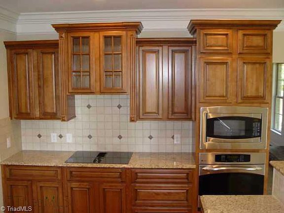 5th image of 8014 Perlette Ct