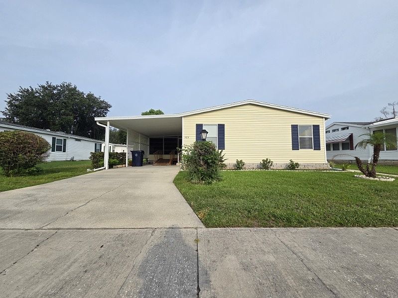 1st image of 405 Seneca Dr #196