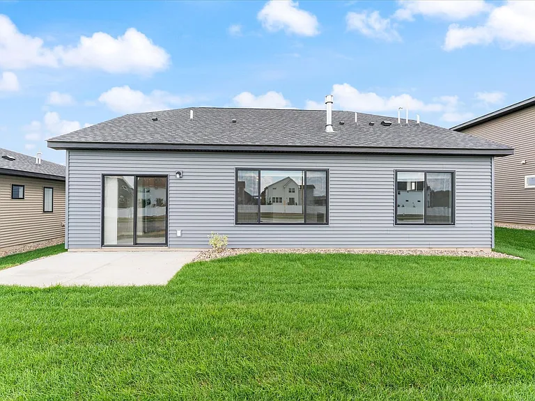 Acclaim of Woodbury Modern Living, Thoughtfully Designed — Photo 42