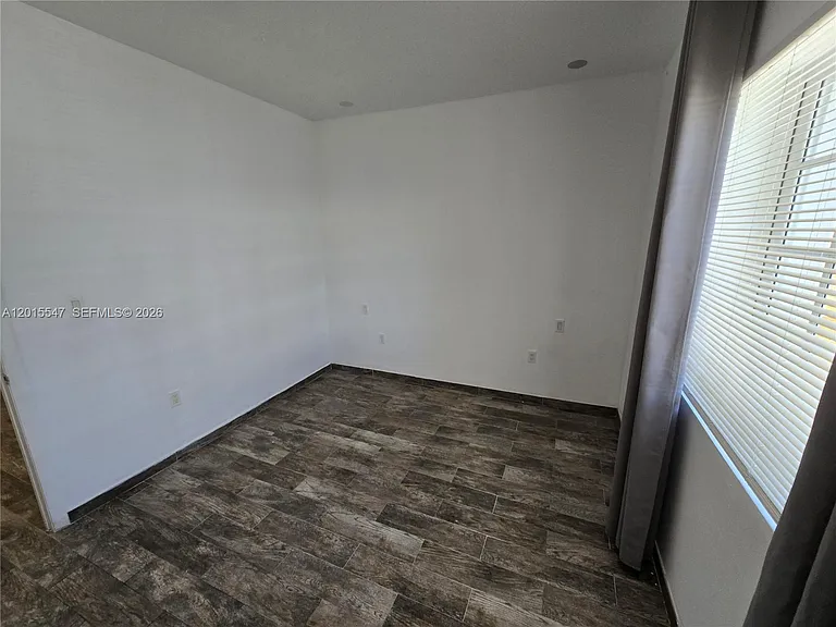 1345 Pennsylvania Ave #5B — Photo 9