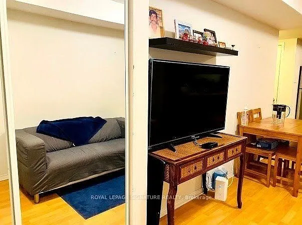 4975 Southampton Dr #180 — Photo 9