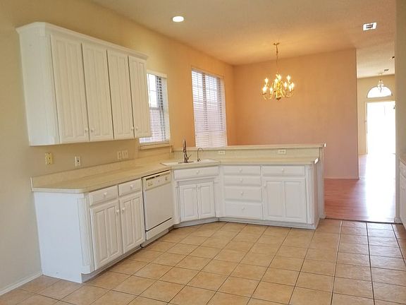 5th image of 9113 River Trails Blvd