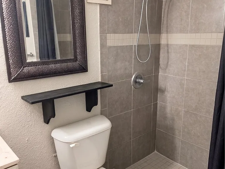 5050 Sappho St — Photo 4