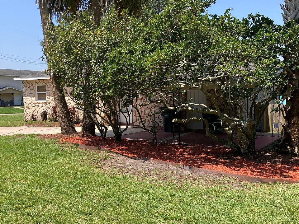 1st image of 310 Royal Palm Dr