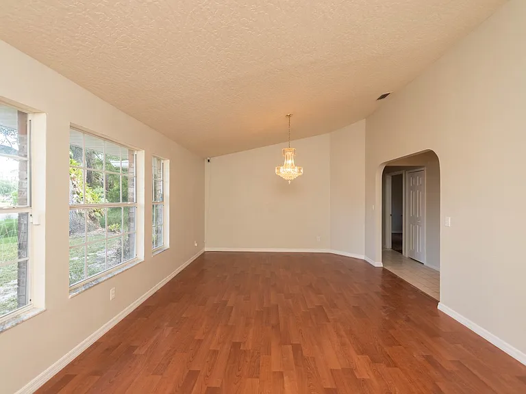 1236 Buffing Cir SE — Photo 25