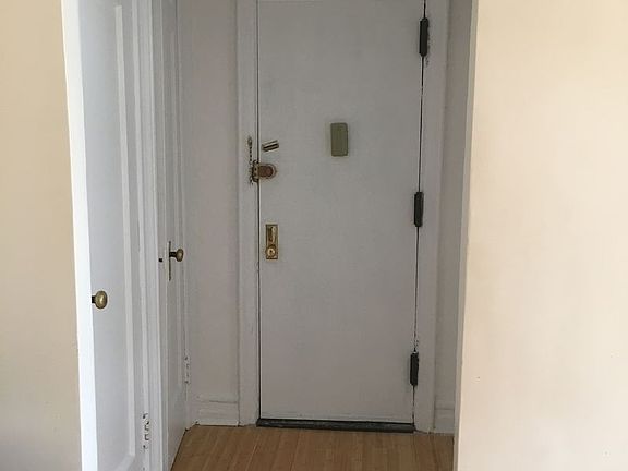 5th image of 80 Winthrop St APT V6