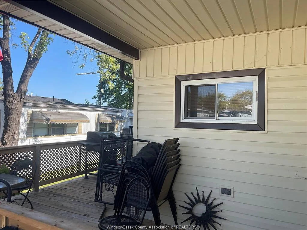 2 bed, $149,900 — Photo 3