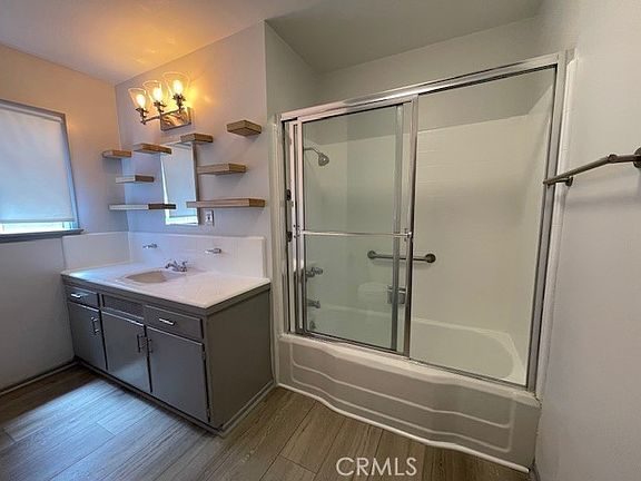 3rd image of 2542 N Brighton St #2542