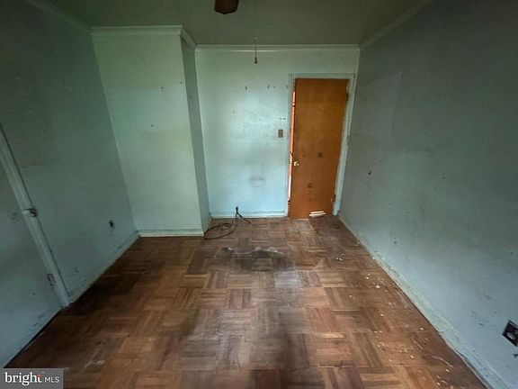 3rd image of 4821 Wood Rd