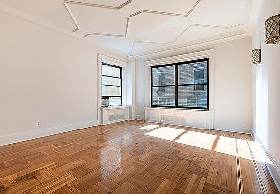 4th image of 1100 Madison Ave APT 3G