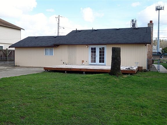 2nd image of 915 1st Ave N