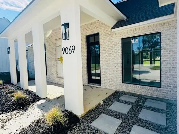 9069 Hillon Hood Rd, Denham Springs, LA 70726