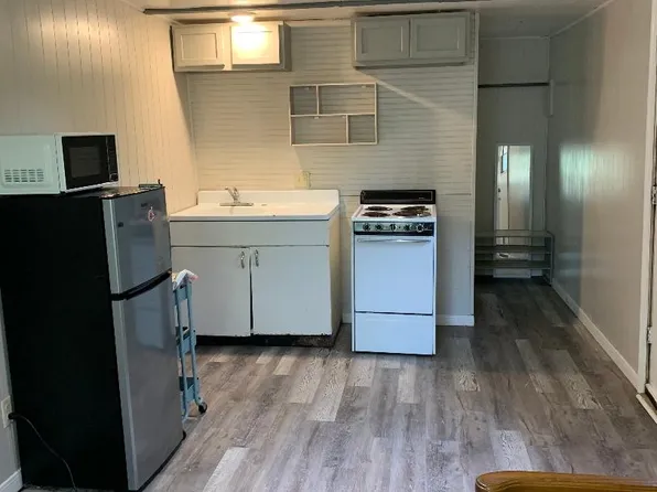 2604 23rd St APT B, Lubbock, TX 79410