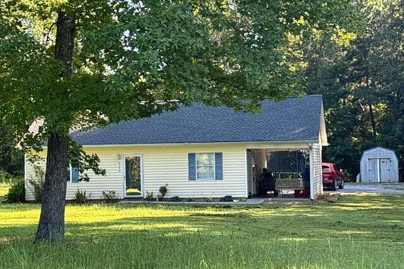 1st image of 955B County Road 100