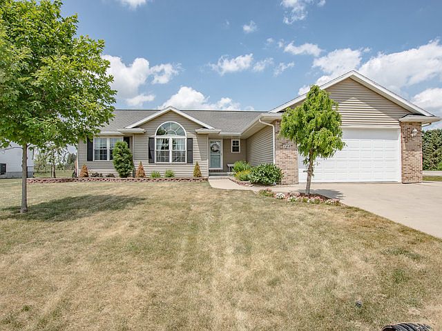 1st image of 100 Pleasant Creek Dr
