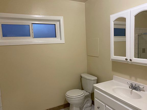 4th image of 333 E Warren Ln