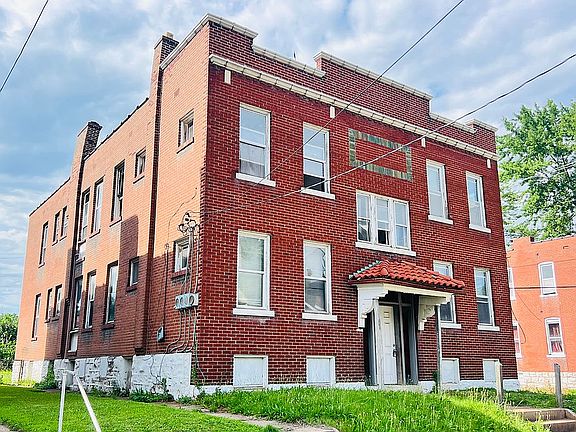 2nd image of 703 Baden Ave