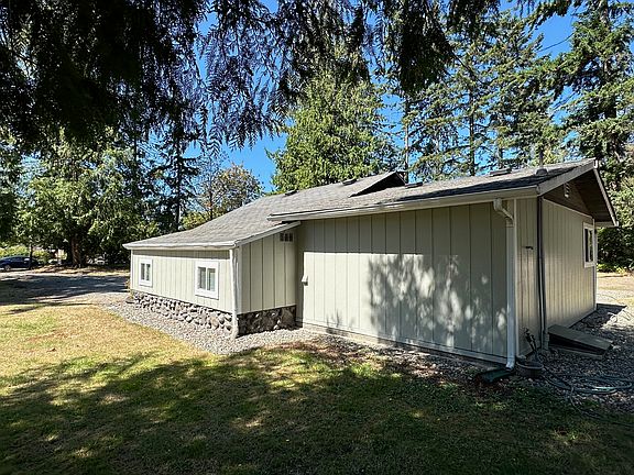 5th image of 9615 214th Ave E