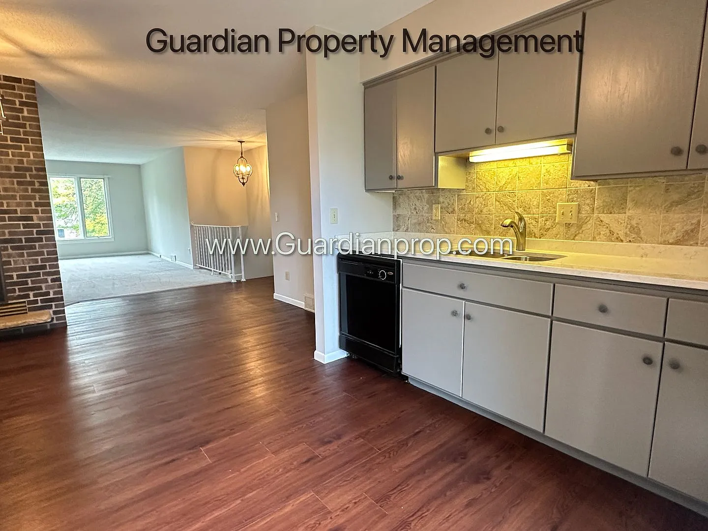 Maple Grove Twin Home, Recently Updated, Dishwasher, Deck, W/D, 1 Car Garage Available Now — Photo 4