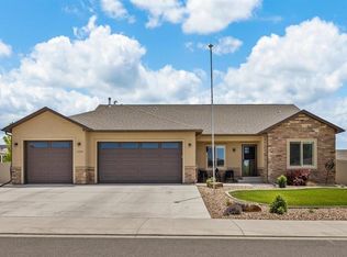 1516 Hickory Dr, Montrose, CO 81401