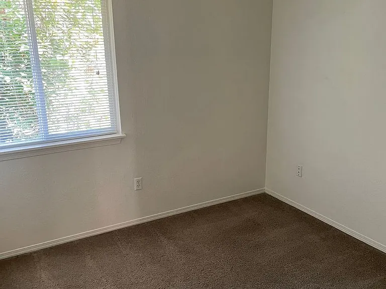Bonita Court — Photo 11