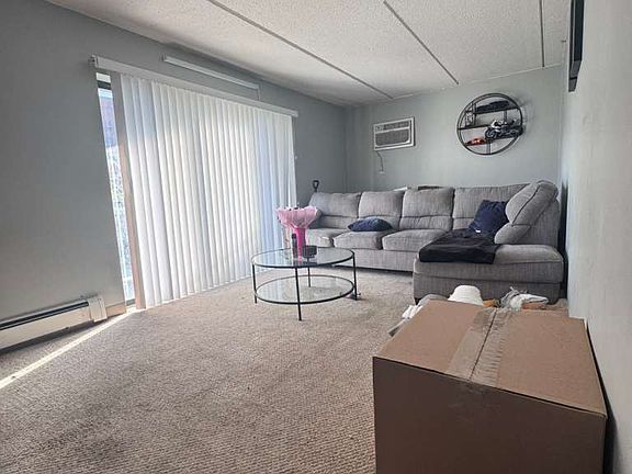 4th image of 32 Whites Ave #4407