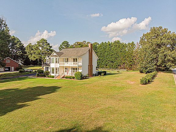 2nd image of 102 Barrett Dr