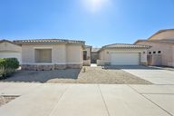 W Bowker St-S2110-001.jpg