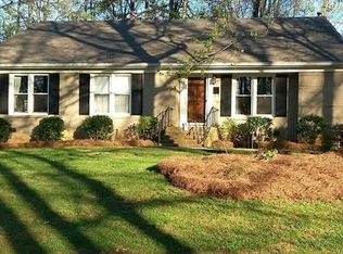 1319 Cedarwood Ln, Charlotte, NC 28212