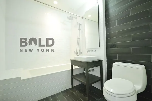 Rented by Bold New York | media 68