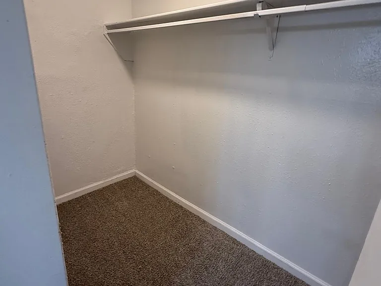 Maxton West Apartment Homes — Photo 59